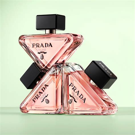 prada paradoxe bottle.